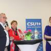 Die Bezirkstagsmitglieder Stefan Funk (von links) und Gerlinde Martin stellten ihre Arbeit im Bezirkstag vor. Das Gespräch moderierte CSU-Kreisvorsitzende Anja Weisgerber. Die Bezirkstagsmitglieder Stefan Funk (von links) und Gerlinde Martin stellten ihre Arbeit im Bezirkstag vor. Das Gespräch moderierte CSU-Kreisvorsitzende Anja Weisgerber.