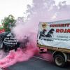 Auf der Antifa-Demo gegen die Innenministerkonferenz in Würzburg wurde mehrmals Pyrotechnik gezündet. Die Polizei ermittelt, spricht jedoch weiterhin von einer friedlichen Demonstration.