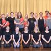 Taekwando-Übungen, die ihnen Richard Blum, Andreas Wagner und Silvia Wehner vom Taekwondo-Verein Rhön-Grabfeld aus Stockheim zeigten, standen beim Trainingsauftakt der Fladunger Showtanzgruppe auf dem Programm. 