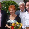 Dettelbachs Bürgermeister Matthias Bielek (links) und sein Stellvertreter Manfred Berger (Dritter von links) gratulierten dem Jubelpaar Ingrid und Anton Lasar zur Diamantenen Hochzeit.
