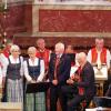 Traditionelle Marienlieder sangen die Vasbühler Krammetsvögel beim Fränkischen Mariensingen in der Wallfahrtskirche Fährbrück. Anton Böhm von der ARGE Fränkische Volksmusik Unterfranken (4. von links) hatte die musikalische Leitung des Konzerts. Traditionelle Marienlieder sangen die Vasbühler Krammetsvögel beim Fränkischen Mariensingen in der Wallfahrtskirche Fährbrück. Anton Böhm von der ARGE Fränkische Volksmusik Unterfranken (4. von links) hatte die musikalische Leitung des Konzerts.