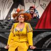 Möchte doch auch endlich mal eine Frau von Welt sein - Anna Andrejewna, die Gattin des Stadthauptmanns (Christine Zart und Miguel Abrantes Ostrowski) Möchte doch auch endlich mal eine Frau von Welt sein - Anna Andrejewna, die Gattin des Stadthauptmanns (Christine Zart und Miguel Abrantes Ostrowski)
