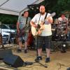 "Das dicke Ende" rockte die Bühne beim Jubiläumsfest der Frammersbacher Fußballhütte.