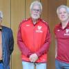 Scheidende Funktionäre (von links): Ehrenmitglied Werner Firnschild (Revisor), Ehrenmitglied Klaus Tibulski (2. Kassier), Thorsten Grimm (1. Vorsitzender).
