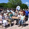 Das Foto zeigt (stehend von links): Marga Pleil, Ulrike Huppmann, Luise Laudenbacher,  Emmi Losleben, Norbert Bonfik, Hermann und Marga Schmitt, Rita Mattern, Heribert Endres, Lucia Mattke, Erich Streitenberger, Ottmar Pfister, Reinhold Schwab, Josef und Marga Wißmann, Anna Seubert, Maria Wehr, Wolfgang Doberschütz, Ursula R. Deisinger, Manfred Remuß,  Jürgen Kohrmann, Berthold Kohrmann, Tobias Konrad, sowie (sitzend von links):  Ursula Ballmann, Heike Bonfik, Helga Häußer, Fine Schmaderer, Hannelore Pfister, Gerlinde Roos, Resi Traub, Gertrud Fischer, Johanna Kohrmann, Gertrud Huppmann, Hildegart Kohrmann.