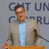 In einer launigen Ansprache fasste Professor Dr. Peter Hoeres, Lehrstuhlinhaber für Neuere Geschichte der Universität Würzburg, die geschichtliche Verflechtung von Frankreich und Deutschland in weniger als 25 Minuten zusammen. In einer launigen Ansprache fasste Professor Dr. Peter Hoeres, Lehrstuhlinhaber für Neuere Geschichte der Universität Würzburg, die geschichtliche Verflechtung von Frankreich und Deutschland in weniger als 25 Minuten zusammen.