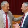Nicht nur auf dem Foto sind die Bürgermeister von Molsheim und Gerbrunn, Laurant Furst (links) und Stefan Wolfshörndl, mehr als nur Partner, sondern auch Freunde.