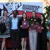 Benefizveranstaltung des Zonta Club Bad Kissingen-Schweinfurt im Alexander von Humboldt Gymnasium. Im Bild von links Maria Albert-Wirsching, Maria Vollmuth, Franziska Bickel, Dr. Umeswaran Arunagirinathan, Jennifer Kotkowskij, Lara-Sabine Warmuth, Hiam Zitoun, Miriam Müller und Klemens Alfen.
