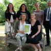 Strahlende Gesichter bei der Urkundenübergabe für eine erfolgreiche Teilnahme am Coaching Kitaverpflegung im Kloster Himmelspforten. Oben von links: Gwendolin Hammer, Coach; Katja Ullmann, Küchenleitung; Andrea Enderl, Vorstandschaft; Wolfgang Ehbauer, Abteilungsleitung Regierung von Unterfranken. Unten von links: Elke Wolz-Nagl, Einrichtungsleitung; Karine Neeser, Verpfle-gungsbeauftragte.
