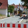 Es geht voran: Auch einige Straßen in der Ortsmitte werden im Rahmen der Dorferneuerung von Trappstadt neu gestaltet. Es geht voran: Auch einige Straßen in der Ortsmitte werden im Rahmen der Dorferneuerung von Trappstadt neu gestaltet.