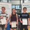 Die besten D1-Prüflinge (von links): Renate Haag, Kreisvorsitzende, Bastian Gollhardt (Sulzdorf a.d. Lederhecke), Teresa und Felix Rebebelein (Bad Königshofen), Max Mages Bezirksvorsitzender NBMB.