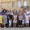 Die Bezirkseinrichtung Schloss Werneck würdigte jetzt 28 Mitarbeiter, die 2020 ein Dienstjubiläum feierten. Im Bild die Jubilare mit 25 und 40 Dienstjahren sowie die ausgeschiedenen Mitarbeiter mit Mitgliedern der Krankenhaus- und Heimleitung.