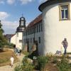 Interessante Einblicke ins Rottenbaurer Schloss bekamen die Teilnehmerinnen und Teilnehmer der CSU Ortsbegehung gezeigt. Interessante Einblicke ins Rottenbaurer Schloss bekamen die Teilnehmerinnen und Teilnehmer der CSU Ortsbegehung gezeigt.