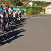 Die jungen Teilnehmer des Ferienspaßangebotes in Stammheim folgen aufmerksam den Anleitungen des Skike-Trainers, bevor sie zur nächsten Fahrübung starteten. Die jungen Teilnehmer des Ferienspaßangebotes in Stammheim folgen aufmerksam den Anleitungen des Skike-Trainers, bevor sie zur nächsten Fahrübung starteten.