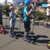 Aufstellung beim sportlichen Ferienspaßangebot in Stammheim vor der nächsten Trainingseinheit mit Stöcken. Aufstellung beim sportlichen Ferienspaßangebot in Stammheim vor der nächsten Trainingseinheit mit Stöcken.