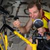 Frank Gebhardt fuhr auf seinem Rennrad 500 Meilen durch Unterfranken. Unterwegs hat er Alltagsgegenstände gesammelt, aus denen am Schluss ein Kunstwerk entstehen soll. Frank Gebhardt fuhr auf seinem Rennrad 500 Meilen durch Unterfranken. Unterwegs hat er Alltagsgegenstände gesammelt, aus denen am Schluss ein Kunstwerk entstehen soll.