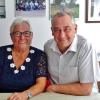 Bürgermeister Horst Reuther gratulierte Marianne Mehnert zu ihrem Geburtstag.
