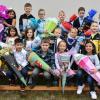 Die 18 Abc-Schützen der Klasse 1b der Grundschule Brendlorenzen mit ihrer Lehrerin Barbara Kuhn.
