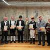 Auf dem Bild (von links): MdL Volkmar Halbleib, 2. Bürgermeister Stefan Diroll, MdL Kerstin Celina, Siegbert Fuchs, Frank Lindner, Werner Fuchs, Wilfried Wagner, 1. Bürgermeister Wilfried Saak, Werner Schönig, Eric Baum, Inge Eilers und stellv. Bezirkstagspräsidentin Eva Linsenbreder.