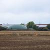 Mit Biogas aus der Oberwerrner Anlage von Andreas Hümmer soll das Blockheizkraftwerk der Firma Madinger gespeist werden. Die Abwärme könnte zur Energieversorgung des neuen Baugebiets dienen.
