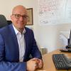 Oberbürgermeister Dirk Vogel schaut mit gemischten Gefühlen auf den kommenden Winter.  