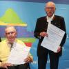 Sie erhielten Goldene Meisterbriefe für 60 Jahre (von links): Albin Goll (Schreinermeister, Bad Kissingen) und Georg Schäfer (Friseurmeister, Münnerstadt). Sie erhielten Goldene Meisterbriefe für 60 Jahre (von links): Albin Goll (Schreinermeister, Bad Kissingen) und Georg Schäfer (Friseurmeister, Münnerstadt).