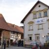 Wie ein altes Gehöft mitten in Geldersheim saniert wird, konnten Besucher beim "Tag der Innenentwicklung" im Oberen Werntal besichtigen.