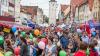 Nach der zweijährigen Zwangspause kann die Kreisstadt Haßfurt wieder so ausgelassen ihr Straßenfest feiern wie auf diesem Bild aus dem Jahr 2016.