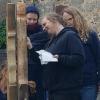 Gemeinsames Kunstschaffen, Leah Diehl im Vordergrund.