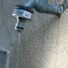 In Marktheidenfeld wurde ein Außenwasserhahn an einer Industriehalle abgerissen (Symbolbild).