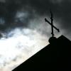 Erst wurde ein Priester von einem staatlichen Gericht wegen sexuellen Missbrauchs verurteilt. Nun hat das Kirchengericht der Diözese Würzburg sein Urteil gefällt. Der Priester kann Berufung einlegen.