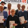 Diese Geehrten halten seit über 55 Jahren die Treue zum TSV Urspringen (von links): Georg Gress, Gerhard Hart, Karl Rauch, Walter Otter, Vorstand Florian Herteux, Hilmar Otter, Ludwig Ruppe. Diese Geehrten halten seit über 55 Jahren die Treue zum TSV Urspringen (von links): Georg Gress, Gerhard Hart, Karl Rauch, Walter Otter, Vorstand Florian Herteux, Hilmar Otter, Ludwig Ruppe.