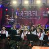 Musik gehört beim Brauhausfest dazu, den Bieranstich umrahmte die Trachtenkappelle aus Mittelstreu. Musik gehört beim Brauhausfest dazu, den Bieranstich umrahmte die Trachtenkappelle aus Mittelstreu.