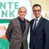 Träger der Professor Niklas-Medaille: Georg-Sebastian Sperber(links) und der Bundesminister für Ernährung und Landwirtschaft, Cem Özdemir