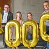 Über mehr als 1000 Follower beim Instagram-Kanal der Kreisverwaltung freuen sich (von links) Landrat Christoph Schauder, stellvertretende Büroleiterin Aylin Wahl, Grafikdesignerin Michaela von Koschitzky und Büroleiter Markus Moll.