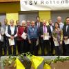 Für 40 und mehr Jahre Treue zum TSV Rottenbauer zeichnete Vorstandsvorsitzender Matthias Purucker zahlreiche Mitglieder aus. Für 40 und mehr Jahre Treue zum TSV Rottenbauer zeichnete Vorstandsvorsitzender Matthias Purucker zahlreiche Mitglieder aus.
