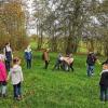 Die Halloween-Truppe beim Lösen einer ihrer Rätselaufgabe. Die Halloween-Truppe beim Lösen einer ihrer Rätselaufgabe.