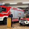 Kommandowagen und Tanklöschfahrzeug geweiht.
