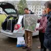 Im Februar 2020, vor dem Ausbruch der Corona-Pandemie, organisierte der Verein Freunde der Landesgartenschau eine Führung in der Ledward Kaserne, bei der Baureferent Ralf Brettin (mit Mikrofon) und Oberbürgermeister Sebastian Remelé (rechts) über den damaligen Stand der Pläne informierten.