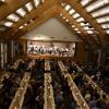Über 250 Besucher waren zum Benefizkonzert in den großen Saal der Rudolf-Mett-Halle gekommen, um die "Hits für die Ewigkeit" zu hören. Über 250 Besucher waren zum Benefizkonzert in den großen Saal der Rudolf-Mett-Halle gekommen, um die "Hits für die Ewigkeit" zu hören.