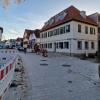 Ein wesentlicher Punkt der Neugestaltung der Kirchstraße ist, dass die Fahrspur am Altorteingang im Bereich des Fasanentores zum Hofgarten gegenüber der Einmündung der Oberen Maingasse auf eine Spur verengt wurde. Ein wesentlicher Punkt der Neugestaltung der Kirchstraße ist, dass die Fahrspur am Altorteingang im Bereich des Fasanentores zum Hofgarten gegenüber der Einmündung der Oberen Maingasse auf eine Spur verengt wurde.