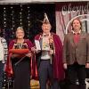 Die Bürgermeister Agnes Engelhardt und Richard Roos (Esselbach) übergeben die Macht im Grund an die Narren. Mit dabei OCV-Vize Matthias "Mäff" Thurn, das Prinzenpaar Katja I. und Egon II,  OCV-Vize Alexander König und Präsident Thomas Fuhrmann.