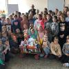 Auch in diesem Jahr hat die Grundschule Sackenbach die Tradition fortgesetzt und der Lohrer Tafel eine Lebensmittel-Spende übergeben. 
