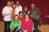 Die Lülsfelder Theatergruppe bei einer Probenpause. Im Bild hinten von links: Florian und Stefan Plötz, Lothar Wolf, Werner Laufer und Otmar Haubenreich. Mitte von links: Sabrina Barthelme und Margit Finster, vorne Amelie Heinrichs und Anita Hußlein.