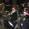 Weihnachtsstimmung unter dem Hallendach: erfolgreicher "Umzug" des Lengfurter Weihnachtsmarkts in die Dreschhalle an der Mainlände.