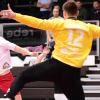 Für Noah Hahn (beim Wurf) und den HSC Bad Neustadt geht es im Unterfranken-Derby bei der SG DJK Rimpar II um die Wurst.