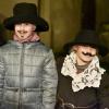 Dass es den Kindern trotz der Kälte Spaß machte als Hätscherklooßen durch Königsberg zu ziehen, sah man Selma und Ivanna an. Dass es den Kindern trotz der Kälte Spaß machte als Hätscherklooßen durch Königsberg zu ziehen, sah man Selma und Ivanna an.