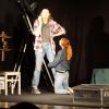 Im Bild: Svea Sauer und Alex Werner, Schauspieler*innen vom Weimarer Kultur-Express.
