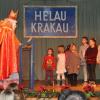 Unsere Kleinen lauschen aufmerksam dem Nikolaus.