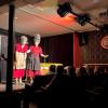 Im Bild: Frau Holle und die Pechmarie bei der Aufführung im Stadttheater.